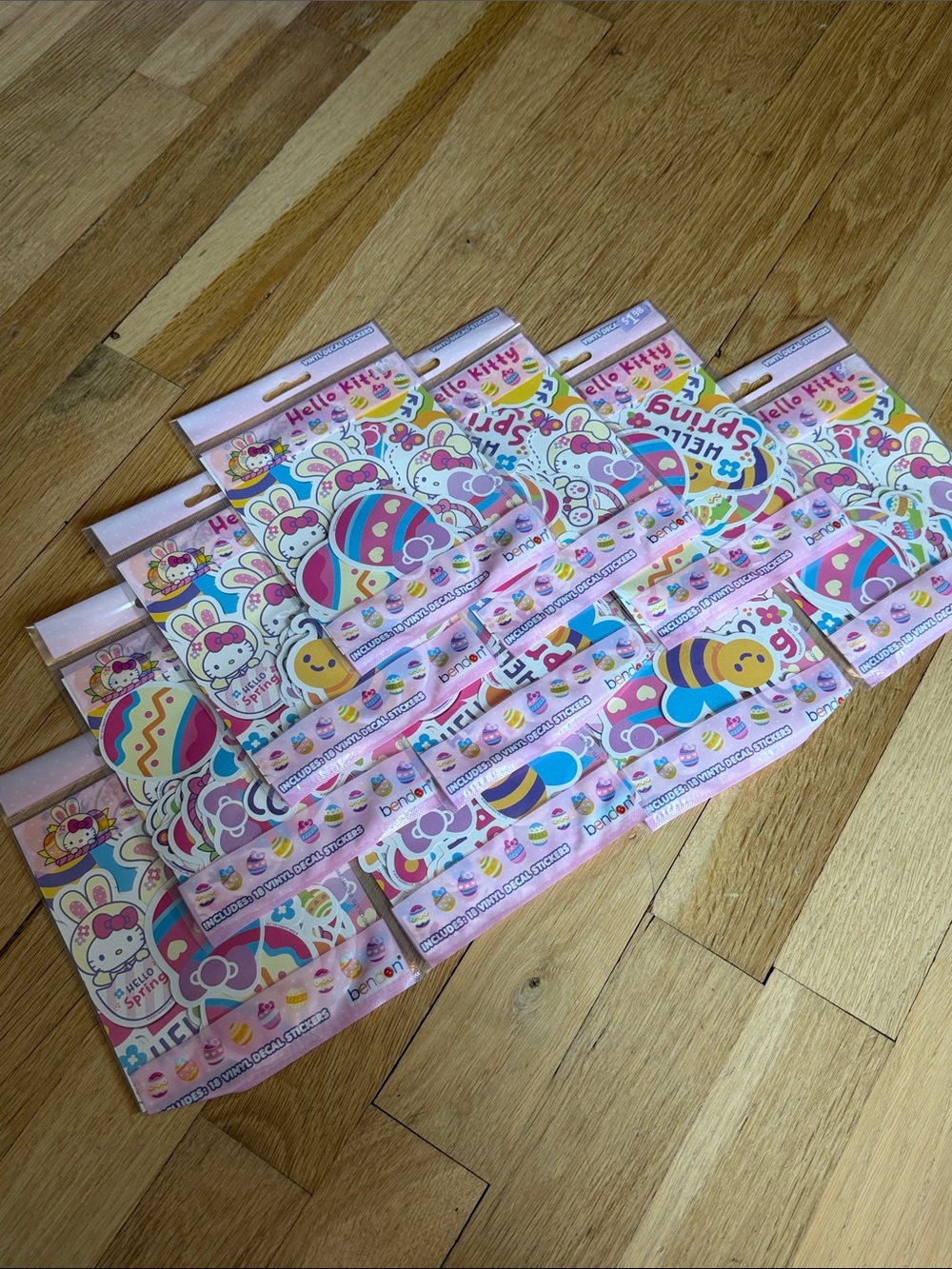 NWT Set of 10 Hello Kitty Easter Window Clings - 180pcs TOTAL 🐝 🌼 🎀